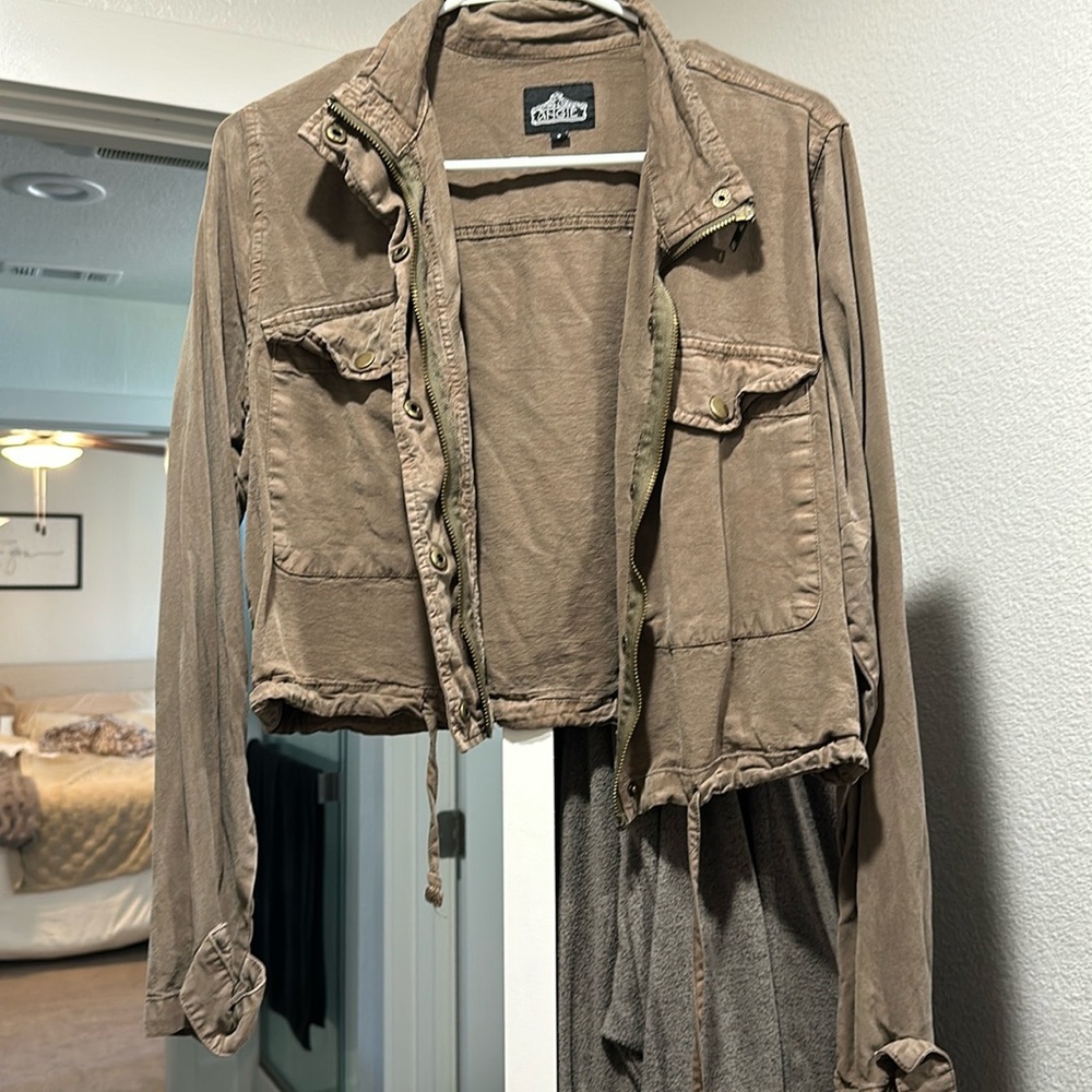 Cute brown jacket
